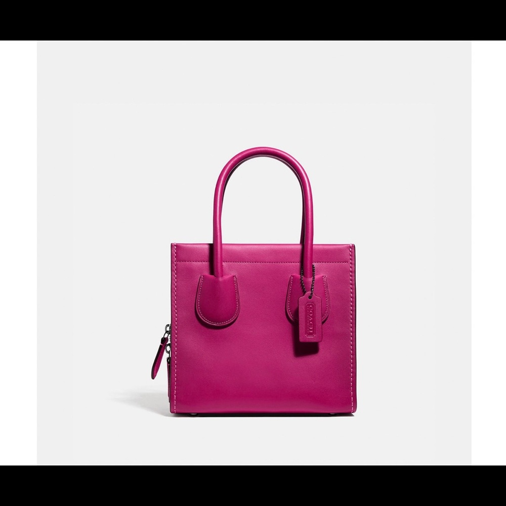 Coach Cashin Carry Tote 22 in Cerise